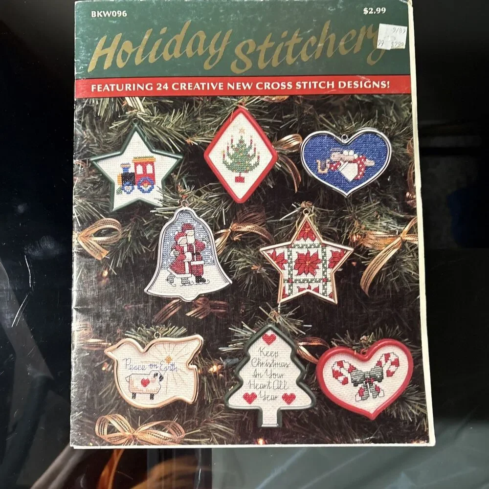 Vintage Cross Stitch Christmas Pattern Lot Of 3. leisure Arts, Gloria & Pat, BKW